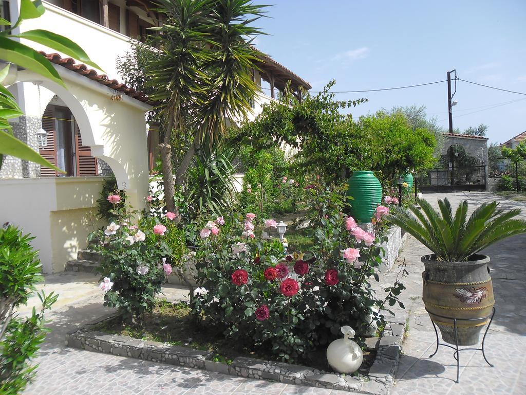 Villa Maria Chrani Exterior photo